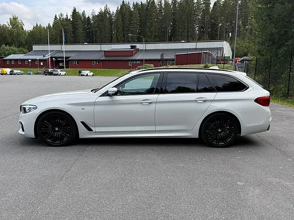 BMW 520D 2019 photo 2