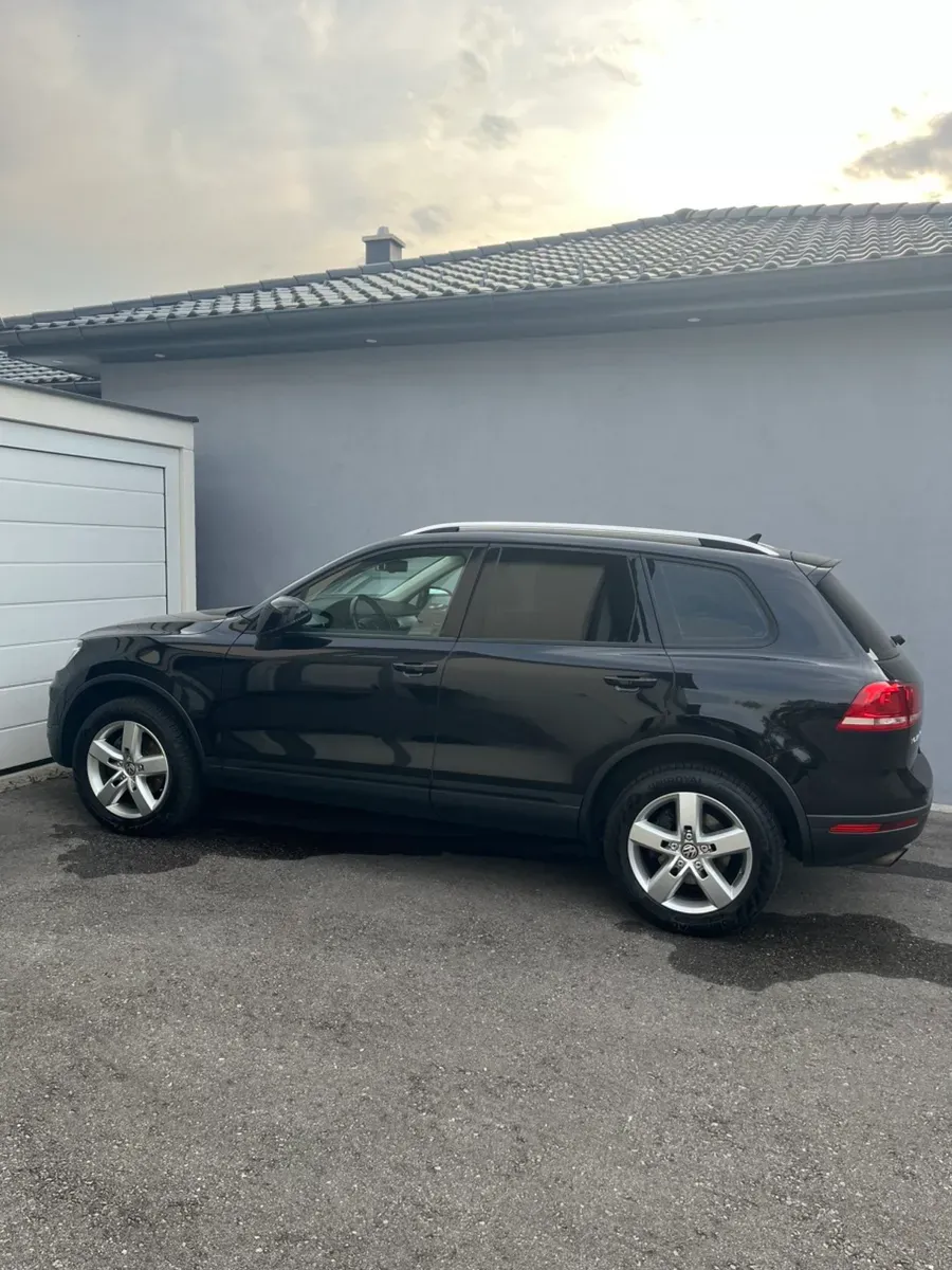 Volkswagen Touareg 2016 photo 2