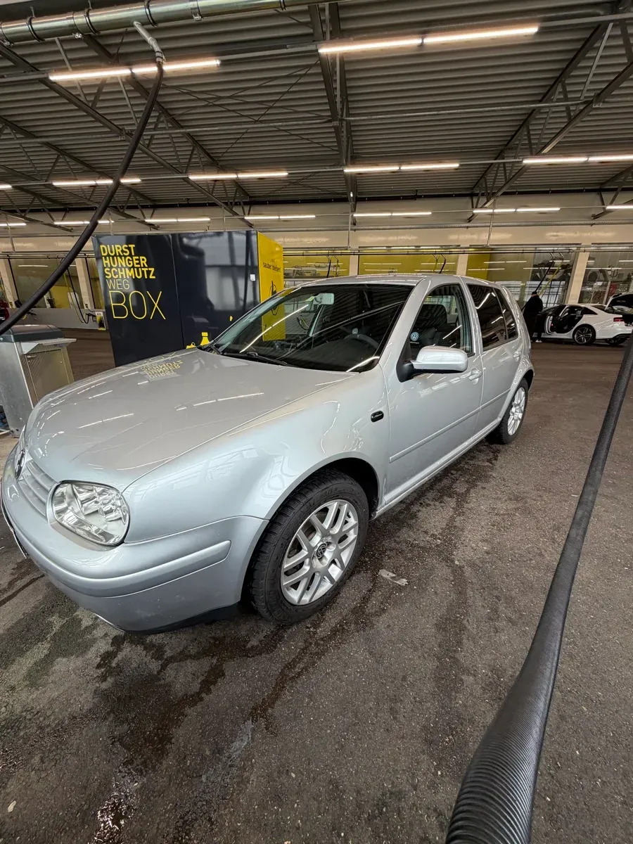 Volkswagen Golf 2001 photo 2