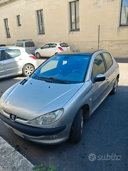 Peugeot 206