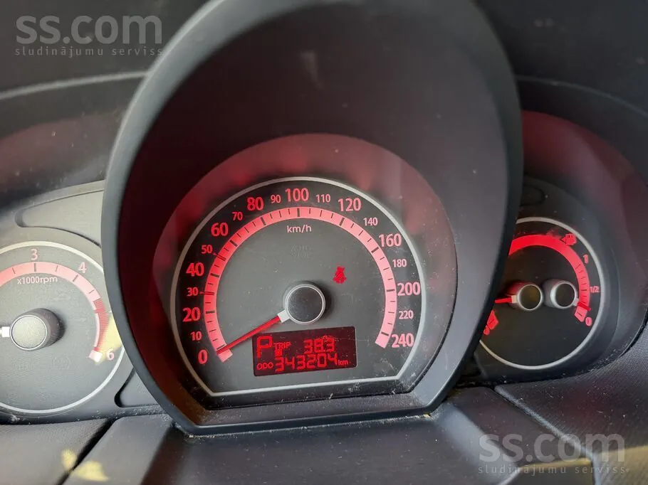 Kia Ceed 2010 photo 5
