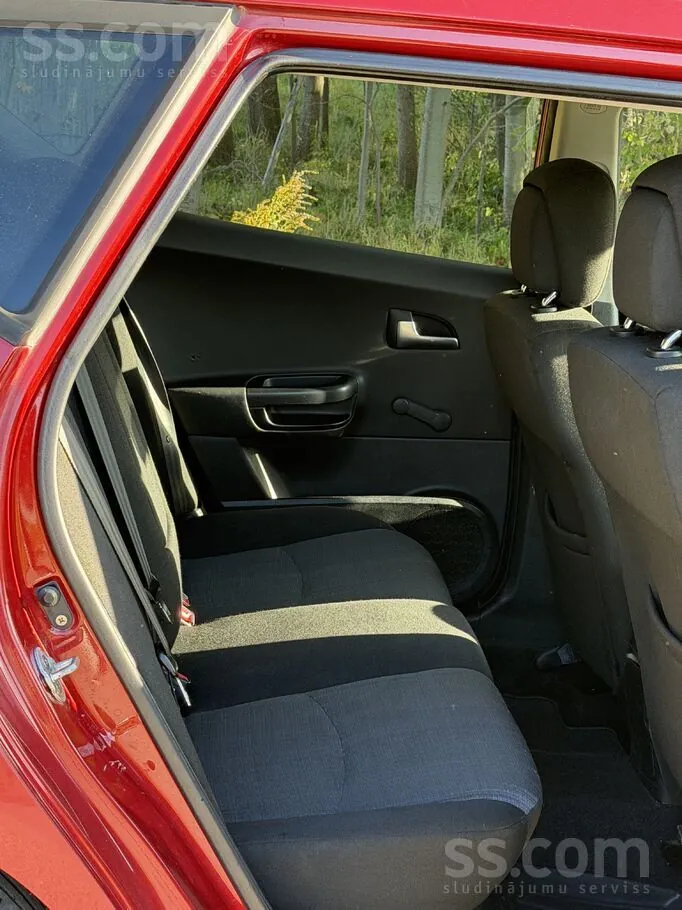 Kia Ceed 2010 photo 4