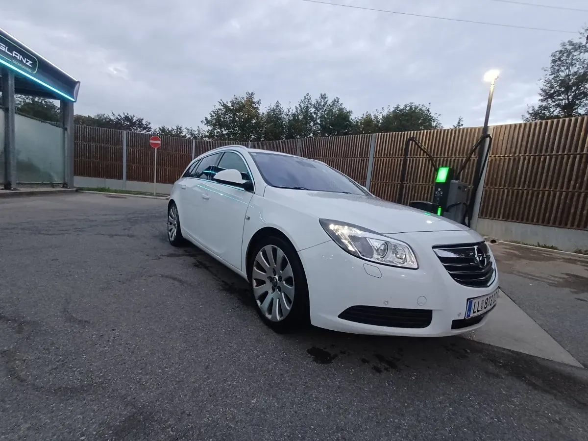 Opel Insignia 2012 photo 3