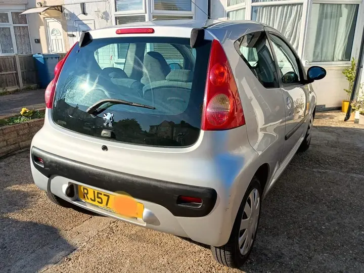 Peugeot 107 2007 photo 3