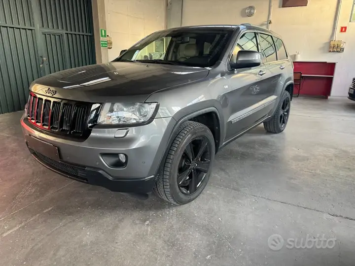 Jeep Grand Cherokee 2012 photo 3
