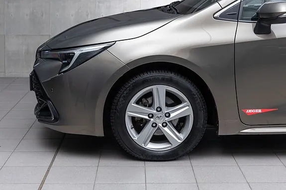 Toyota Corolla 2023 photo 2