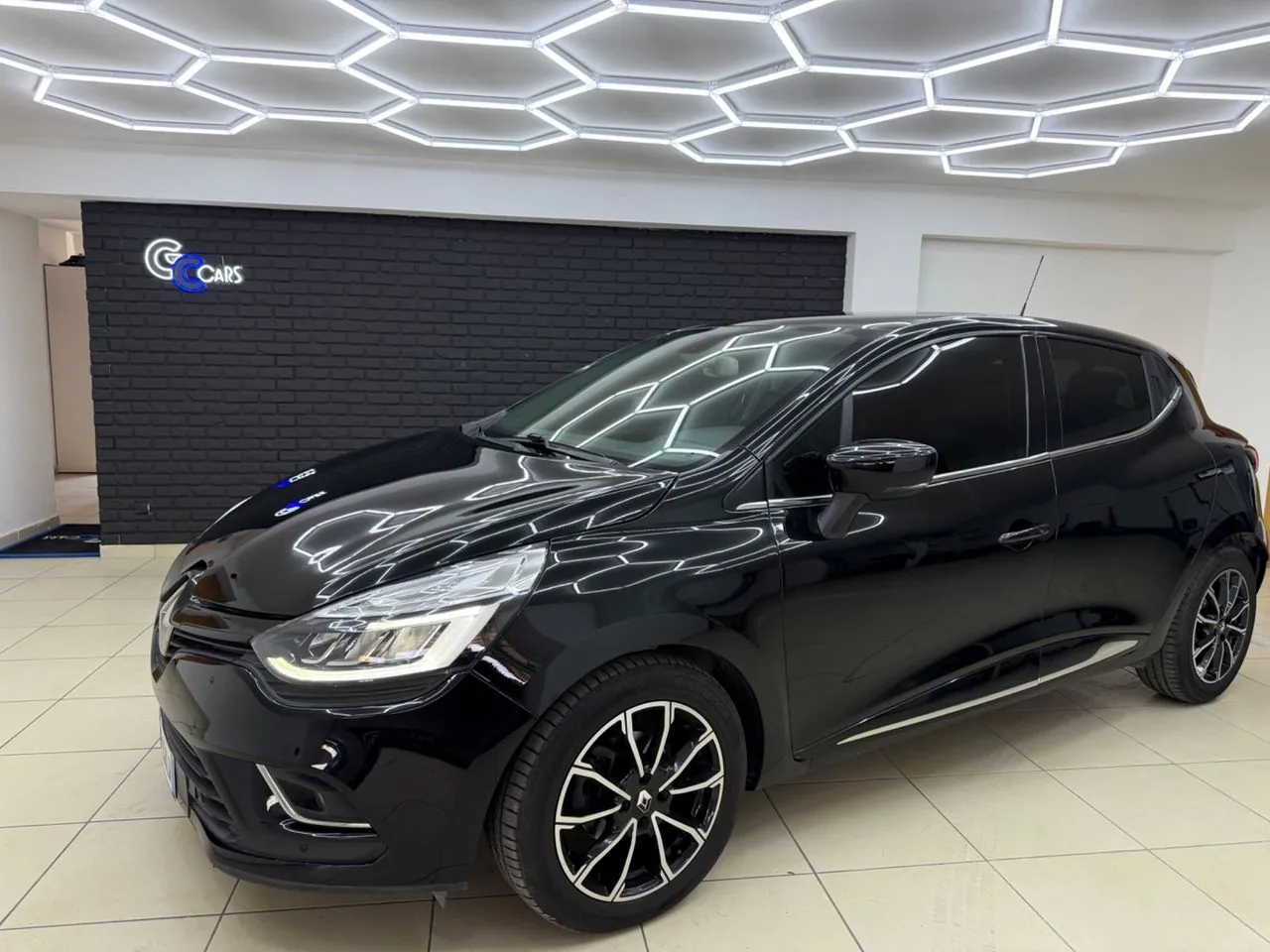 Renault Clio 2016 photo 2