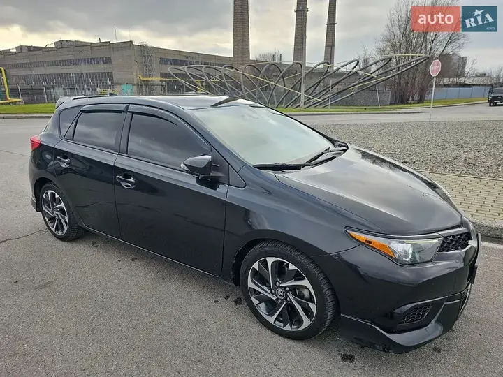 Toyota Corolla 2017 photo 2