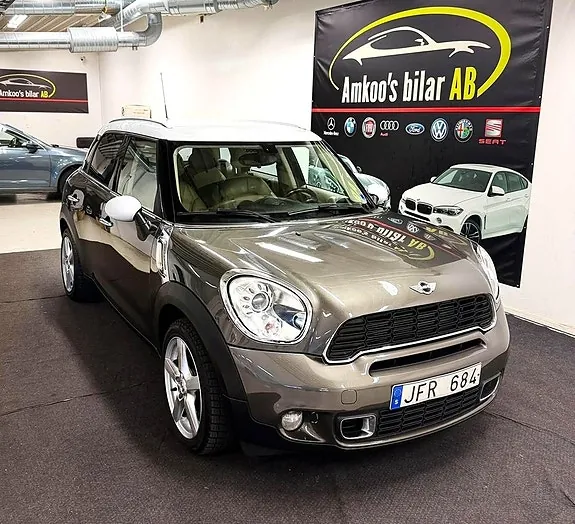 Mini Countryman Cooper S 2011 photo 2