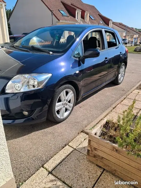 Toyota Auris 2007 photo 2