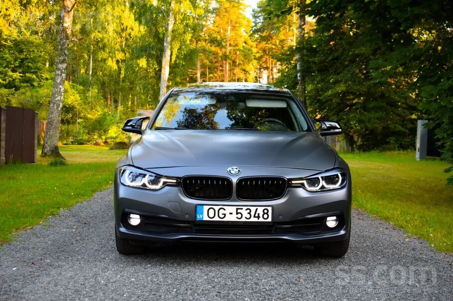BMW F30 2016 photo 3