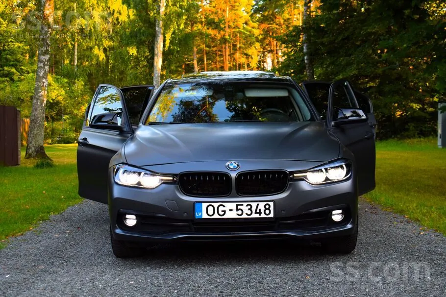 BMW F30