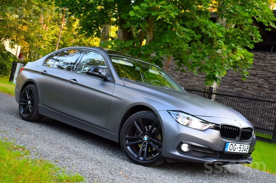 BMW F30 2016 photo 2