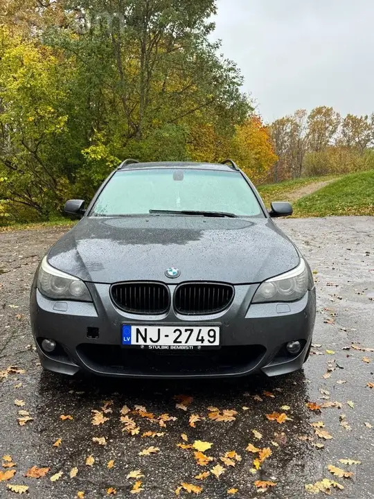 BMW 525D Touring 2008 photo 2