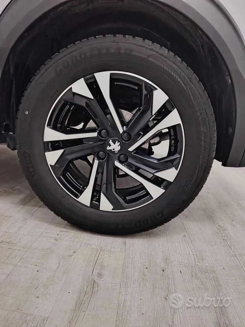 Peugeot 2008 2022 photo 4