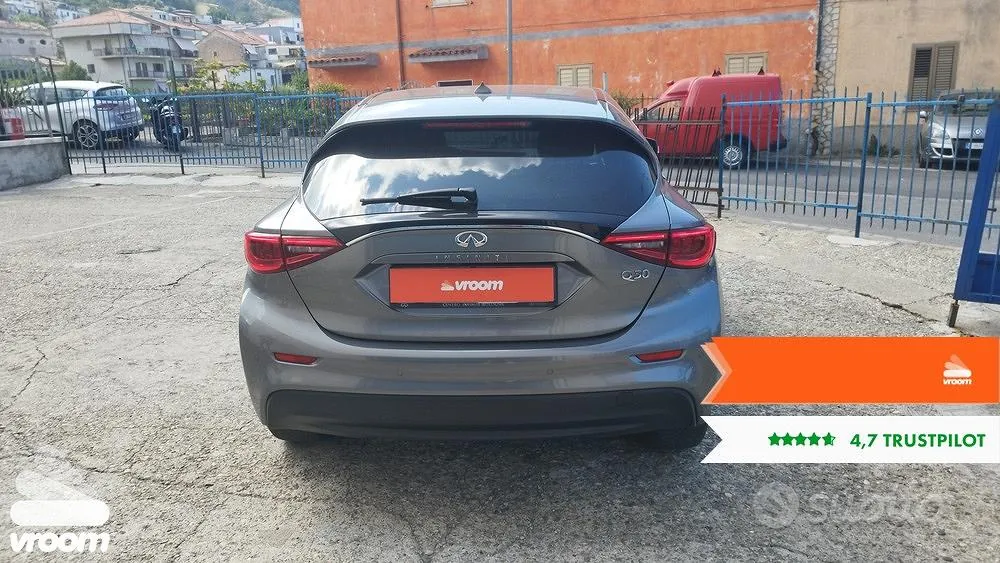 Infiniti Q30 2016 photo 5