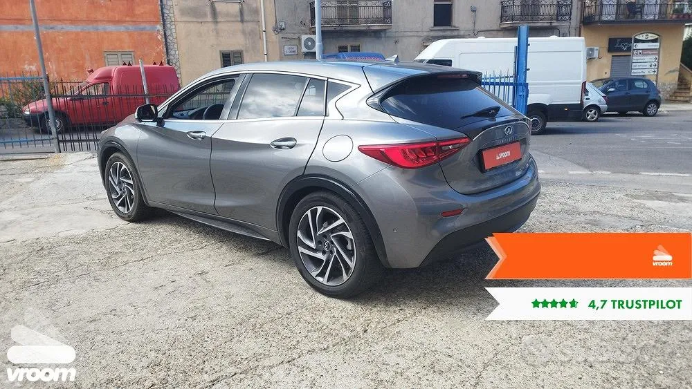 Infiniti Q30 2016 photo 4