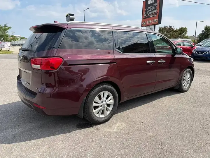Kia Sedona 2018 photo 4