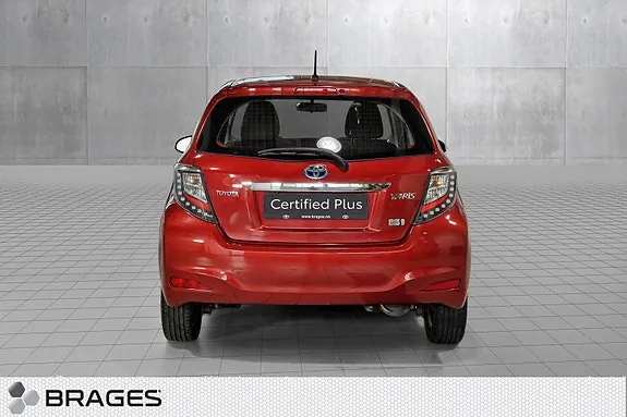 Toyota Yaris 2013 photo 4