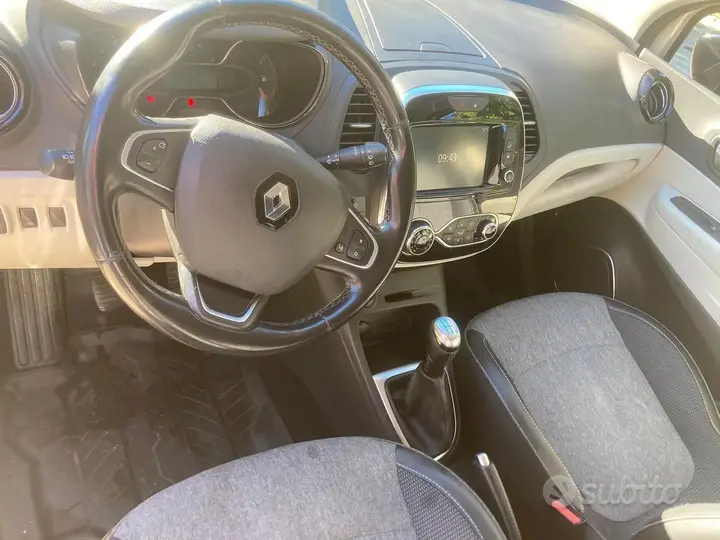 Renault Captur 2018 photo 4