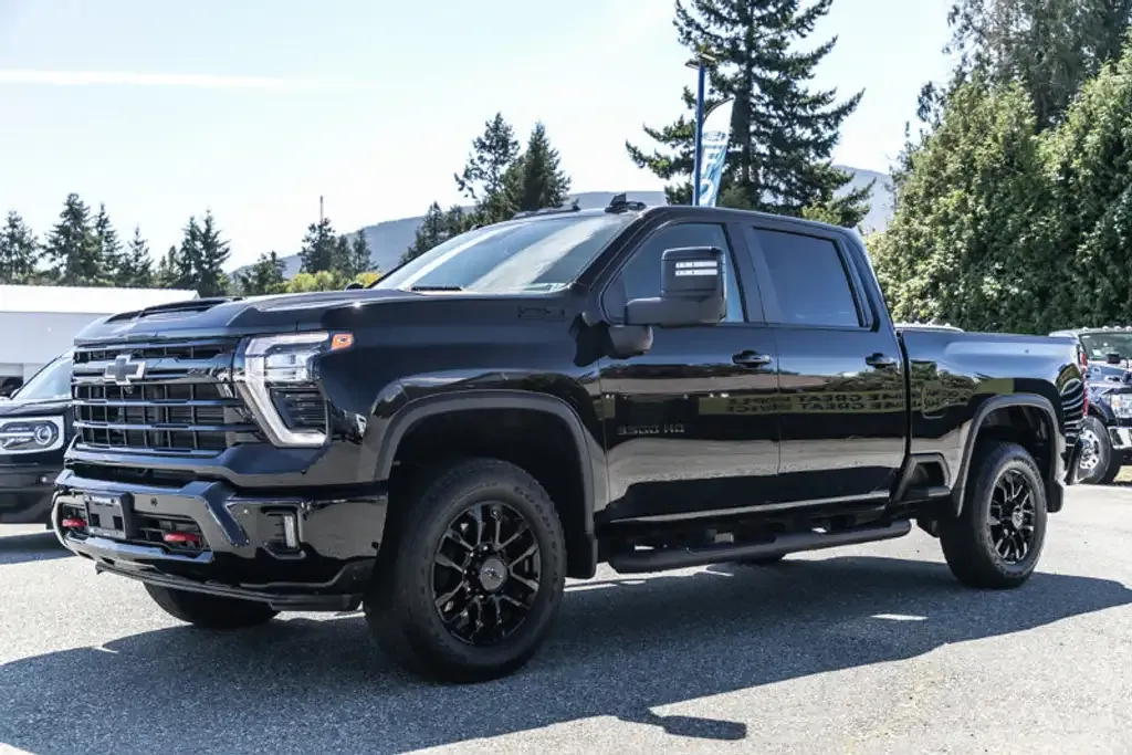 Chevrolet Silverado 3500 2026 photo 3