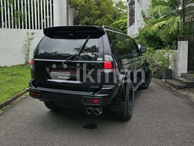 Mitsubishi Montero 2003 photo 3