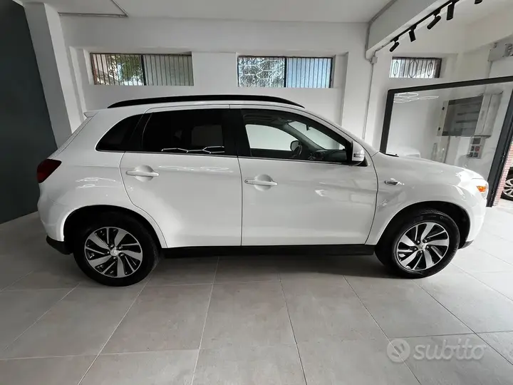 Mitsubishi Asx 2015 photo 4