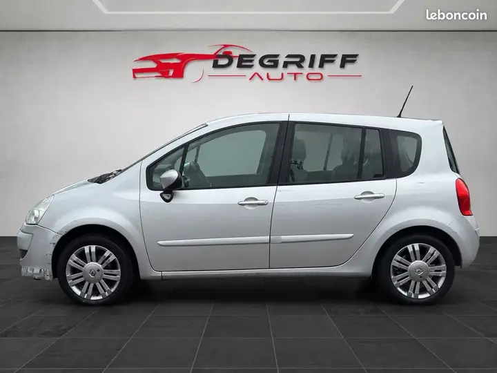 Renault Modus 2012 photo 2