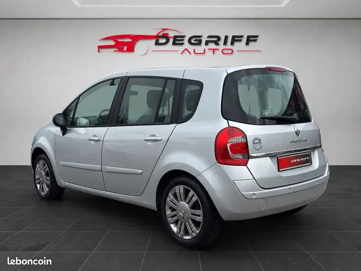 Renault Modus 2012 photo 3