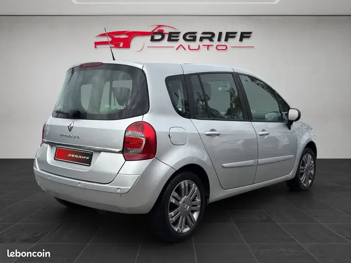 Renault Modus 2012 photo 5