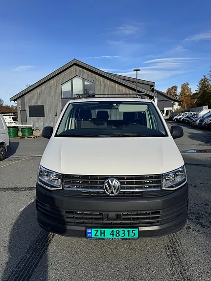 Volkswagen Transporter 2017 photo 2