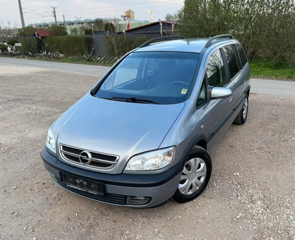 Opel Zafira 2004 photo 2