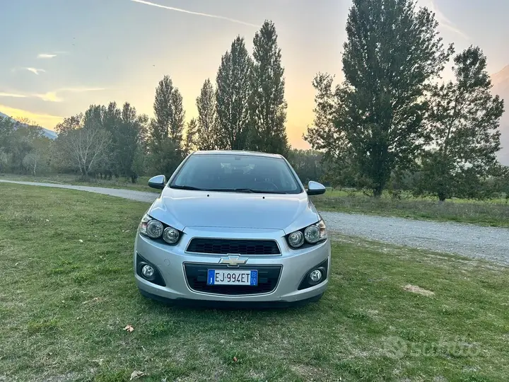 Chevrolet Aveo 2011 photo 4
