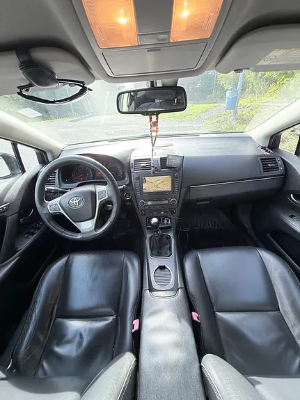 Toyota Avensis 2011 photo 5