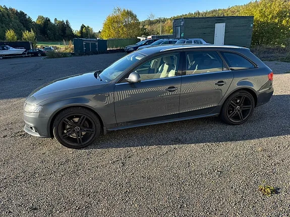 Audi A4 2009 photo 5