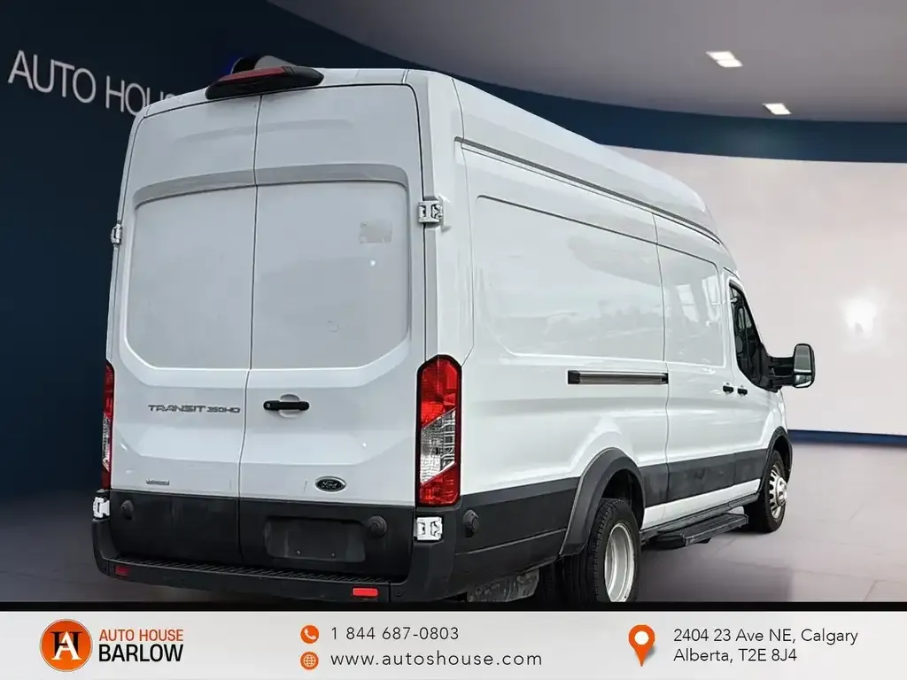 Ford Transit Cargo Van 2022 photo 4
