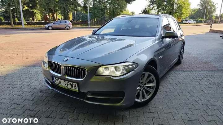 BMW 5 Series 2015 photo 2
