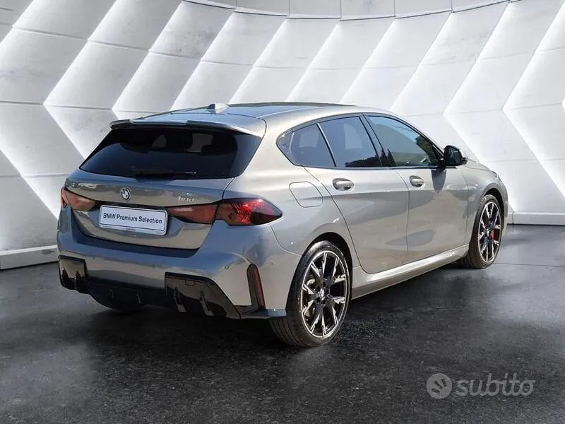 BMW 1 Series 2024 photo 4