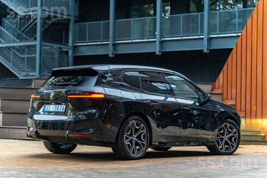 BMW Ix 2023 photo 4