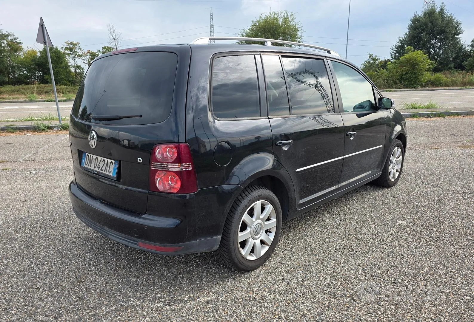Volkswagen Touran 2008 photo 4