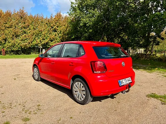 Volkswagen Polo 2010 photo 4