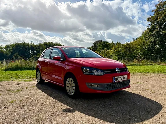 Volkswagen Polo 2010 photo 2