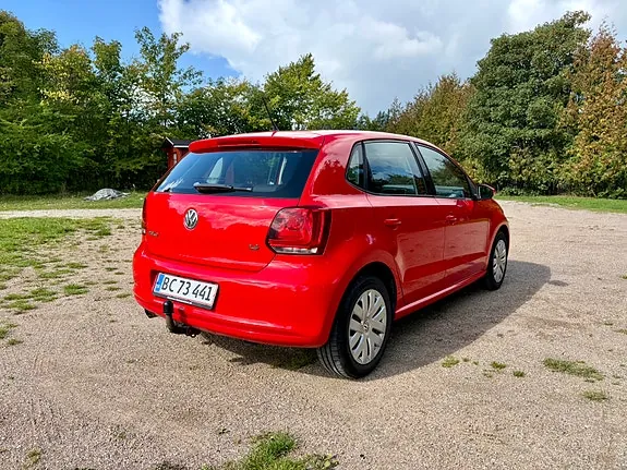 Volkswagen Polo 2010 photo 3