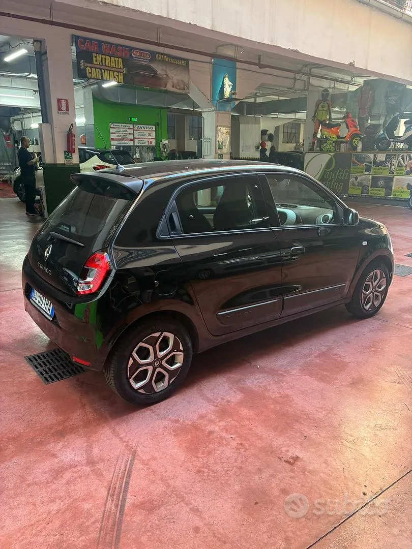 Renault Twingo 2023 photo 2
