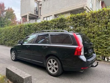 Volvo V50 2010 photo 2