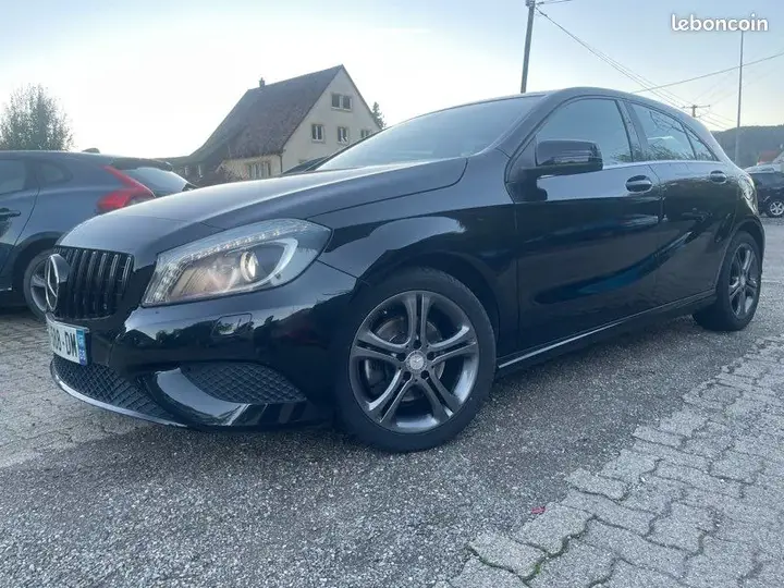 Mercedes-Benz A-Class 2016 photo 2