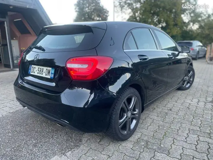 Mercedes-Benz A-Class 2016 photo 3