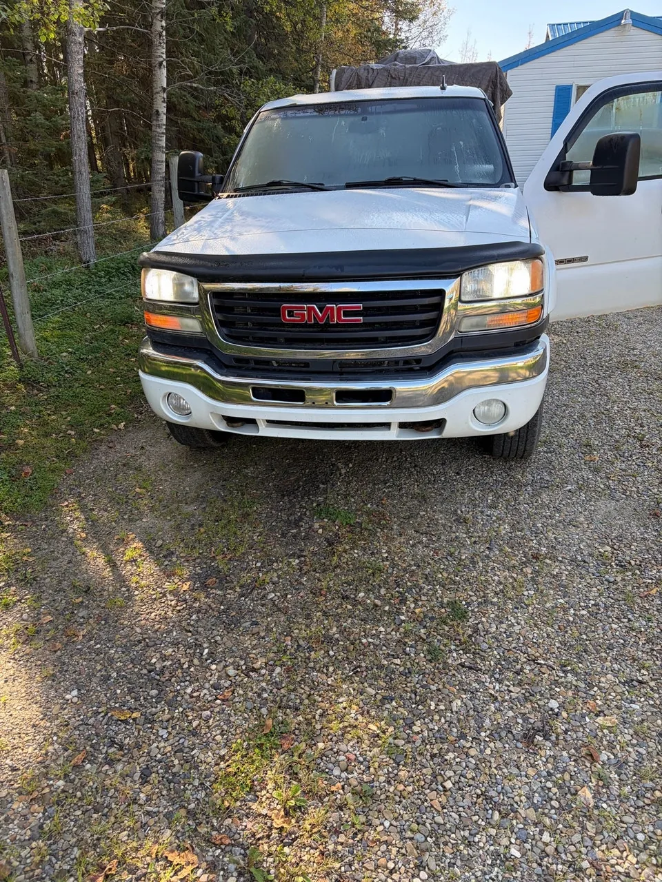 GMC Sierra 2500Hd 2007 photo 2