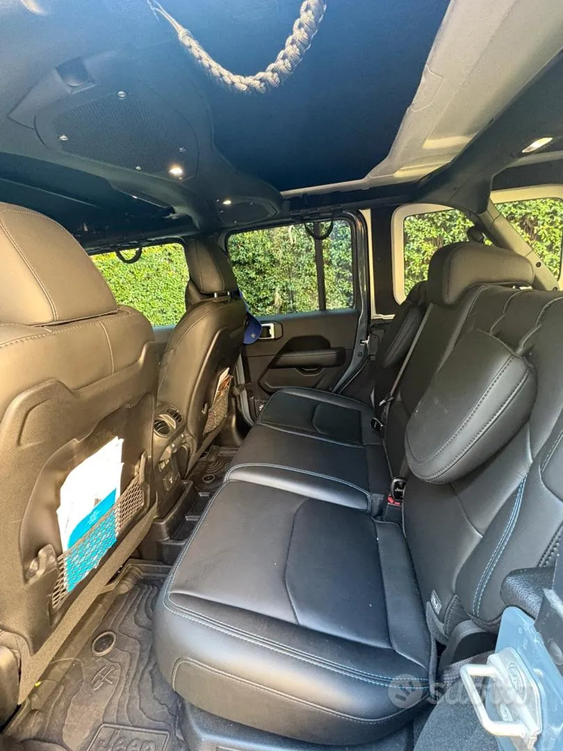 Jeep Wrangler 2025 photo 4