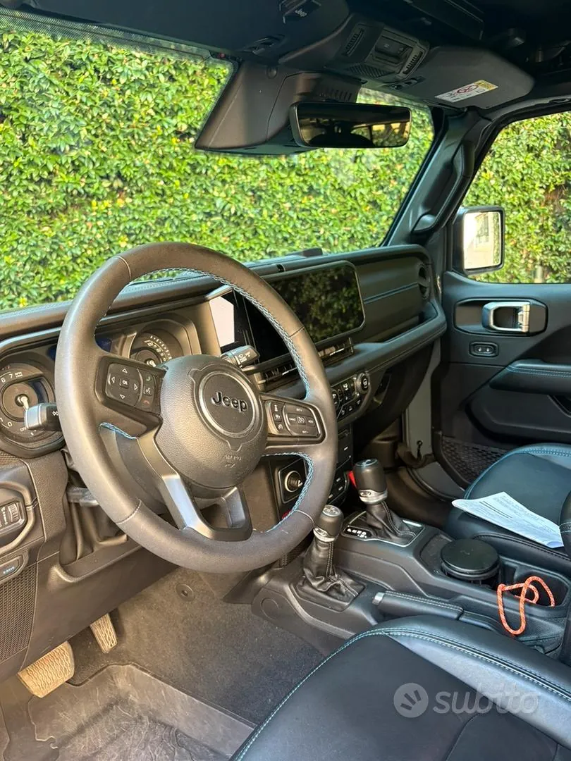 Jeep Wrangler 2025 photo 3